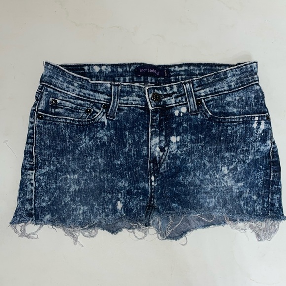 Levi’s denim shorts size 9 - Picture 1 of 4